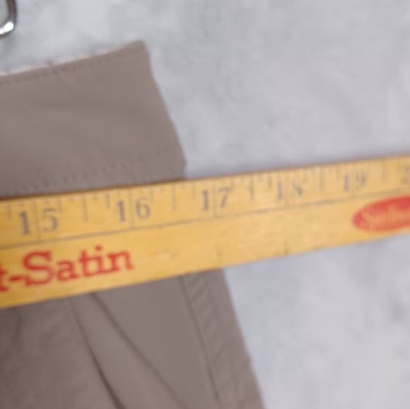 L.L.Bean Women's Nylon Hiking Pants 12 Taupe Adjustable Hem Cozy Outdoor Travel - Picture 10 of 11